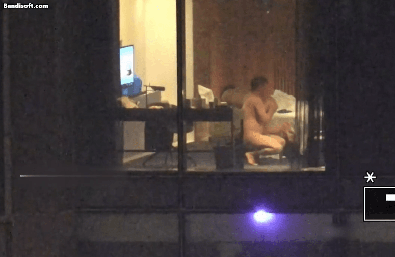 173754h3lb725l7uuyj1yj.gif