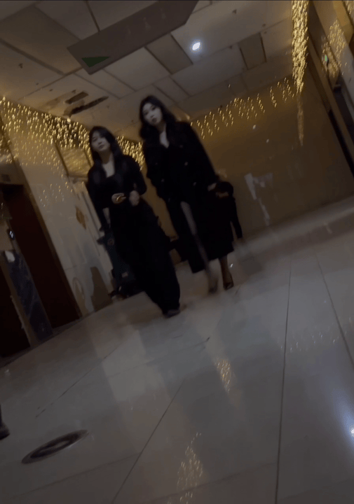 【CP合集】█魔手☛外购█精品厕拍《极品黑丝女神》+❤️【厕拍】精品后拍 极品大屁股小姐姐撅起来撒尿+✅【重口厕拍】女拍手沟式旱厕偷拍-满屏大便 拉稀第19…【114V/18.2G】