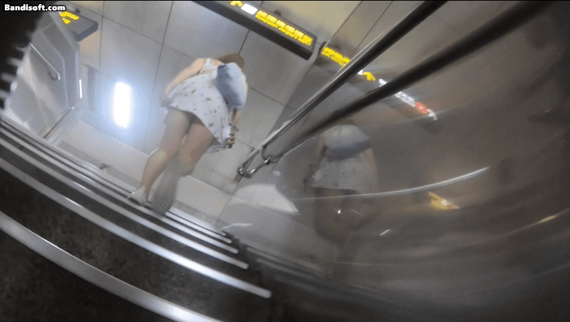 123819gruhdhm9xxuxo9u9.gif