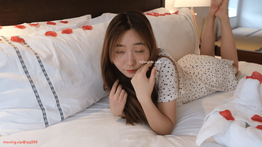 090958bpzvcdcc80c8v2c2.gif