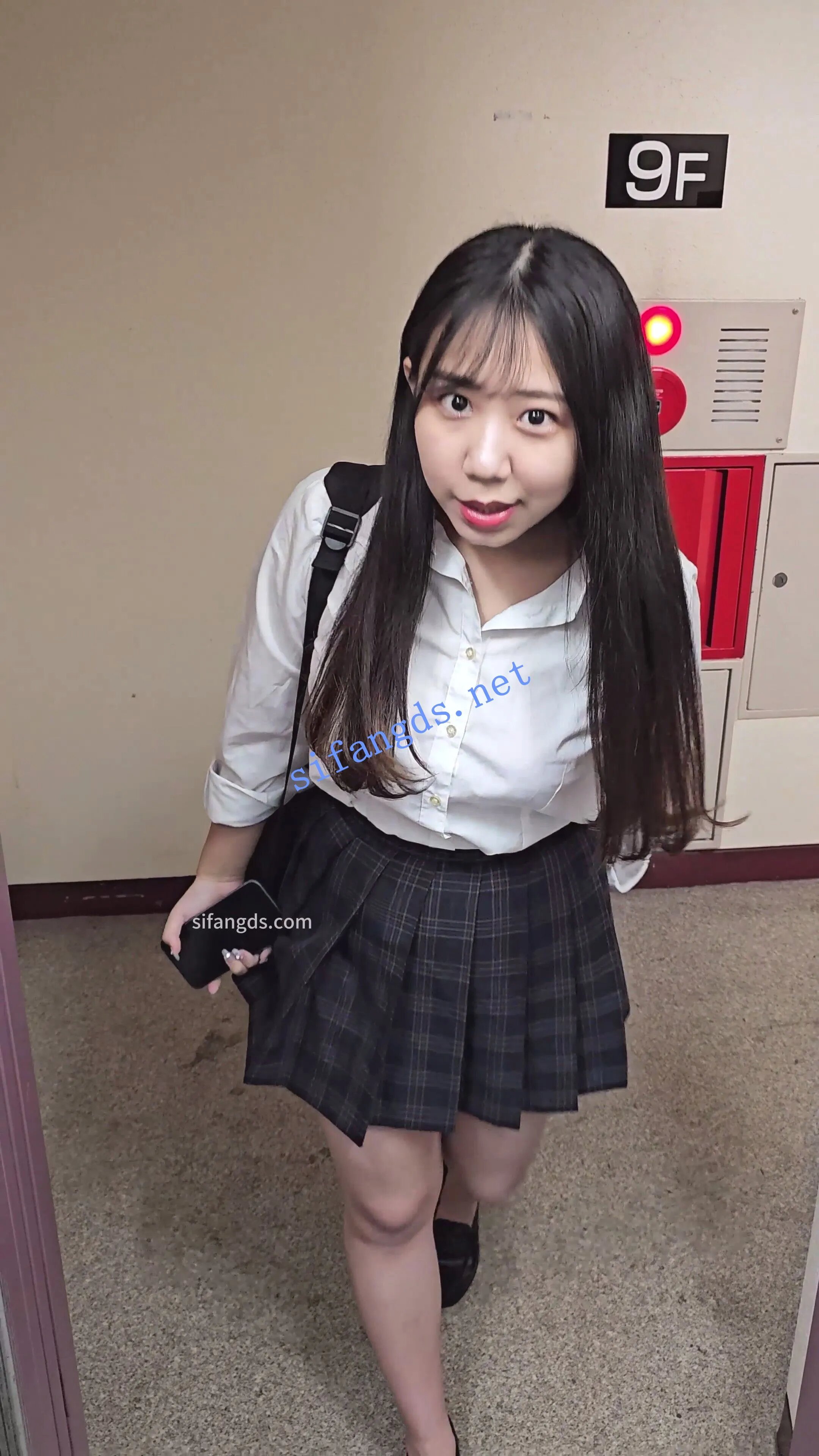 C.JPG