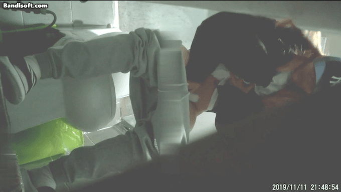 215923dn944uiq0uzddvvn.gif