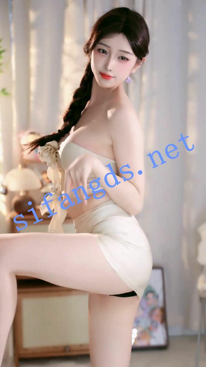 ⭐ 【畅聊直播】奶龙教主 擦边尺度骚舞 走光露点