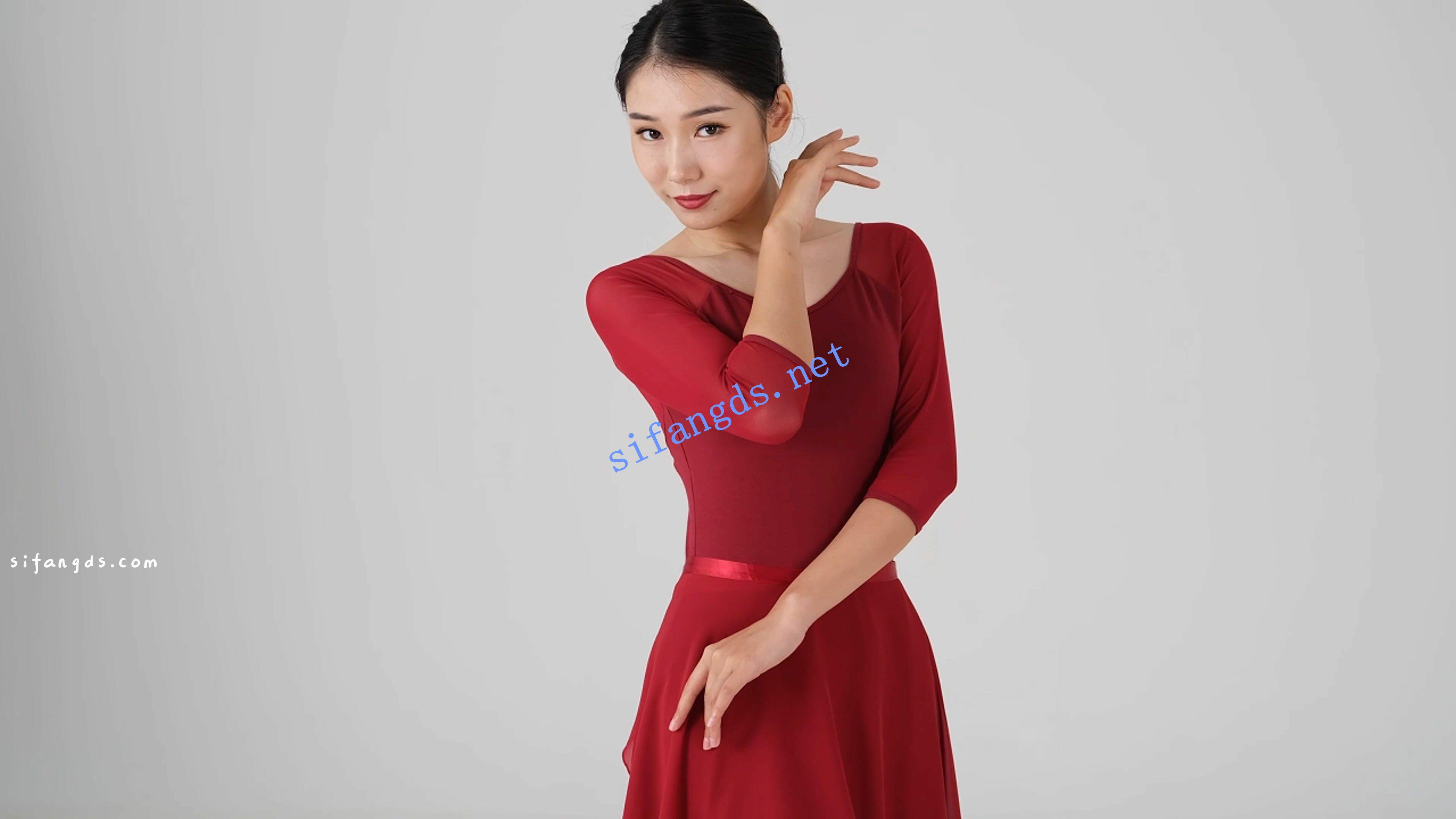 专业舞蹈模特 裸舞展示高抬腿多毛美穴