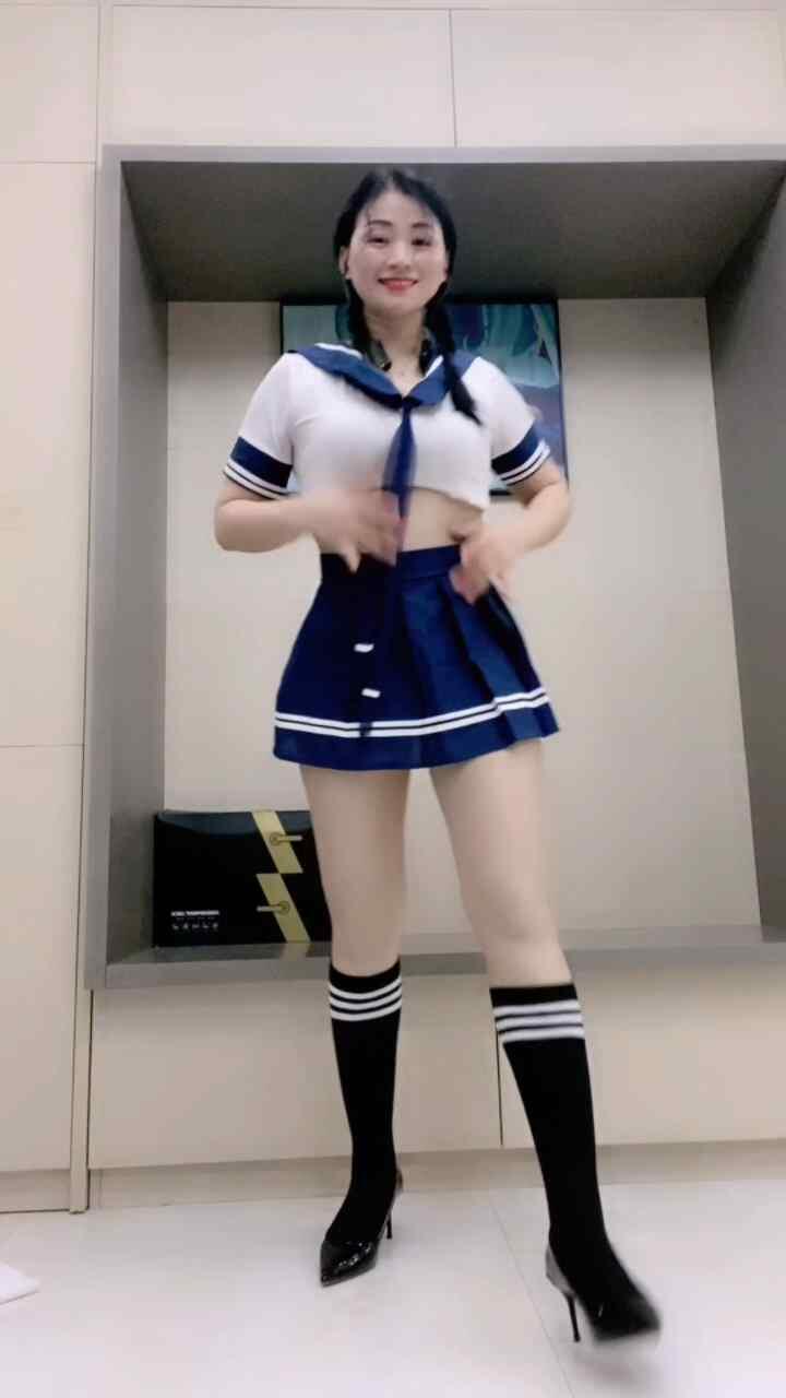 广场舞 青青世界 美丽少妇动感舞蹈合集14V【3.65G】