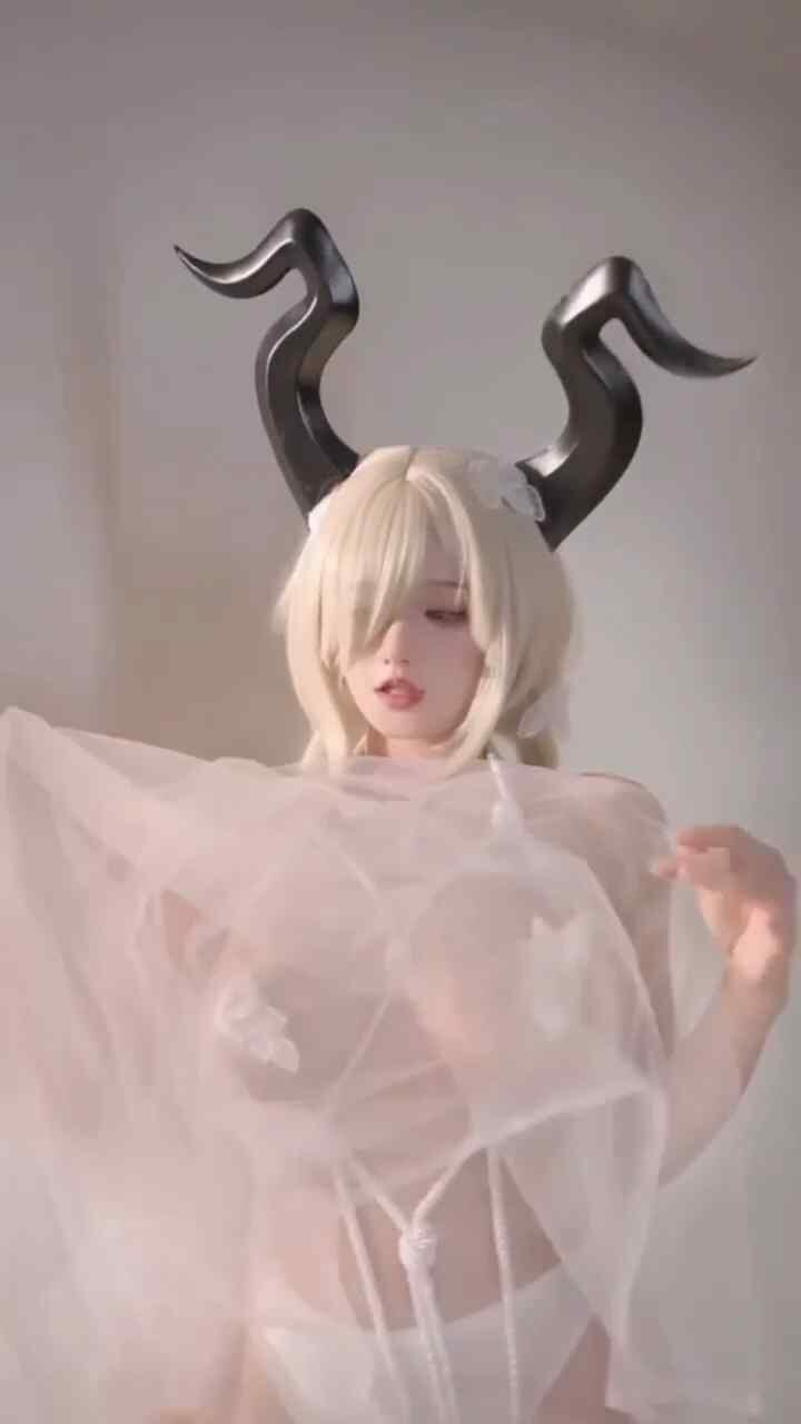 虎牙 古阿扎 大尺度COS碧蓝航线1V