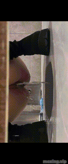 0L49xAkA_o.gif