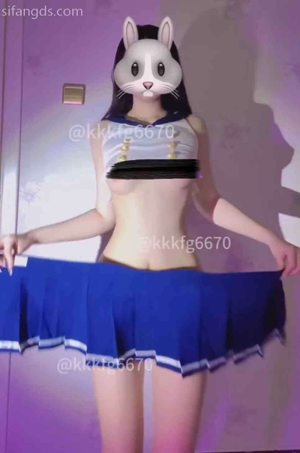 推特 珂珂 极品巨乳长腿女神抖音风裸舞28V【短视频】