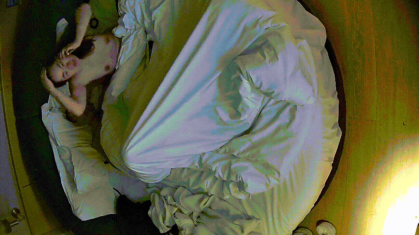 情趣台 10-27 大叔带自己丰满的媳妇儿开房实录 只要屌长 女人的屁股有肉操起来才舒服