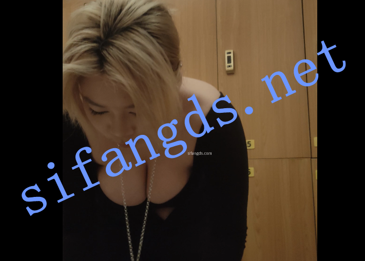 【温泉篇】侧脸酷似杨幂的美女身材太好了还有俄罗斯美女补链