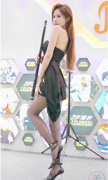 12.01  应求而发   2024年4K画质竖屏，广州台球展，性感模特饭拍视频合集