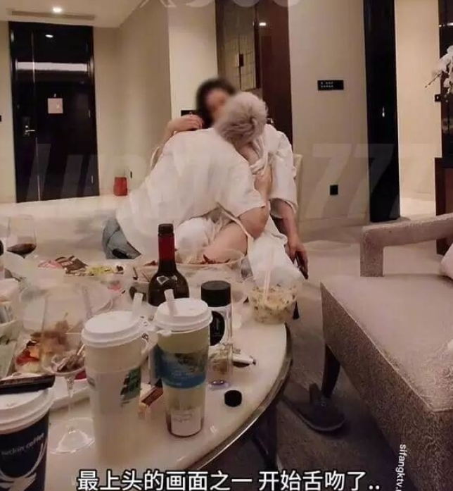 12.26  补链   【最强❤️绿妻大神】Lucky✨ 众狼期待天府绿帽大神 最新流出白毛单男玩弄淫妻 之名媛女优 深喉吸茎 爆肏喷汁超顶