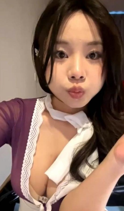 02.27  补链   ST-809【淫荡可爱女仆反差】 LuLuNaNa11门票大秀 喷水用盆接！