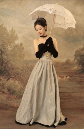 北京城市学院【刘源】2025生物医药刚毕业护士生泄密流出【1.57g_33v+101p】