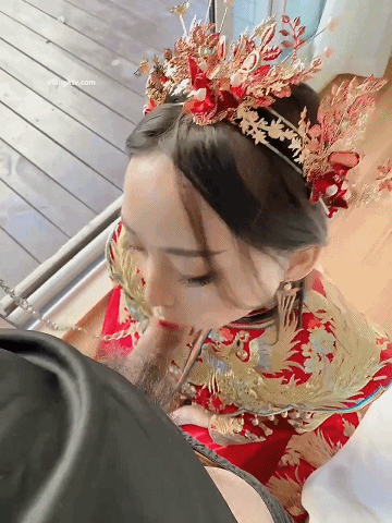 唯美婚纱下的淫荡新娘，超骚母狗穿婚纱挨操视频资源整理50V 30G  补链
