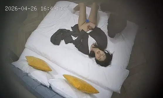 07.22 补链独家   ⏪本月最佳⏩颜值极高的白袜学妹被男友操小嫩穴